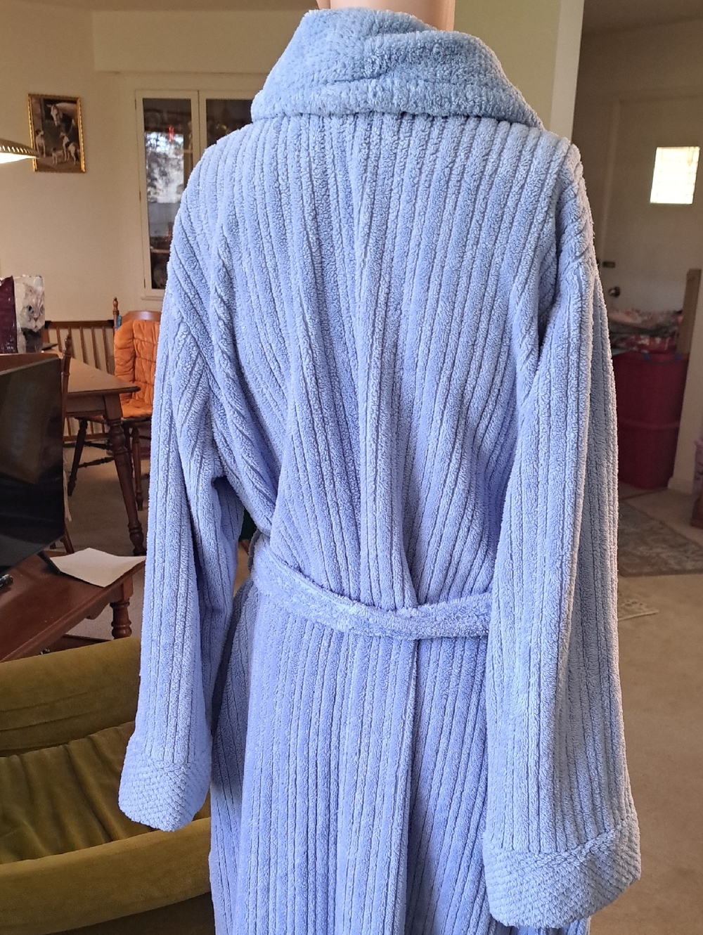 Adonna L Robe - Picture 5 of 5